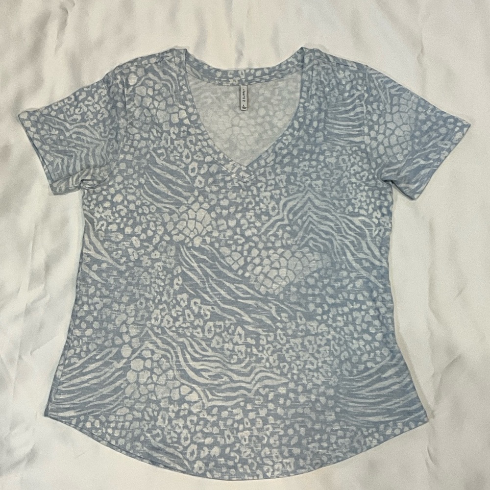 Z Supply Blue Animal Print Short Sleeve Tee